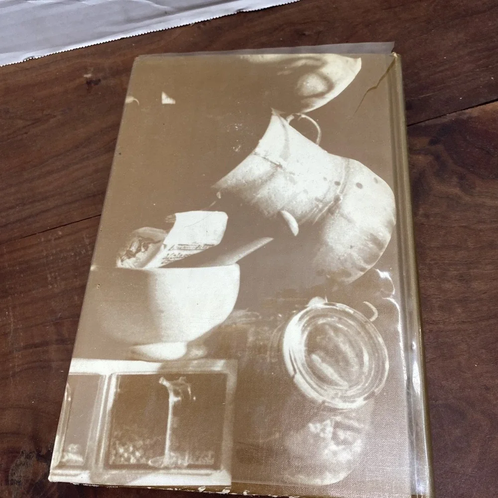 The Collection Cookbook Junior League Austin 1976 First Printing Hardcover